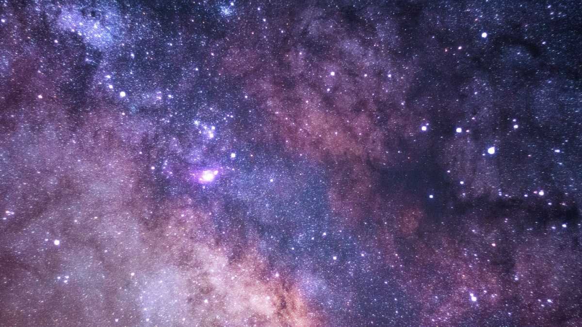 The mystery of Earendel: Is the most distant “star” actually a cluster?